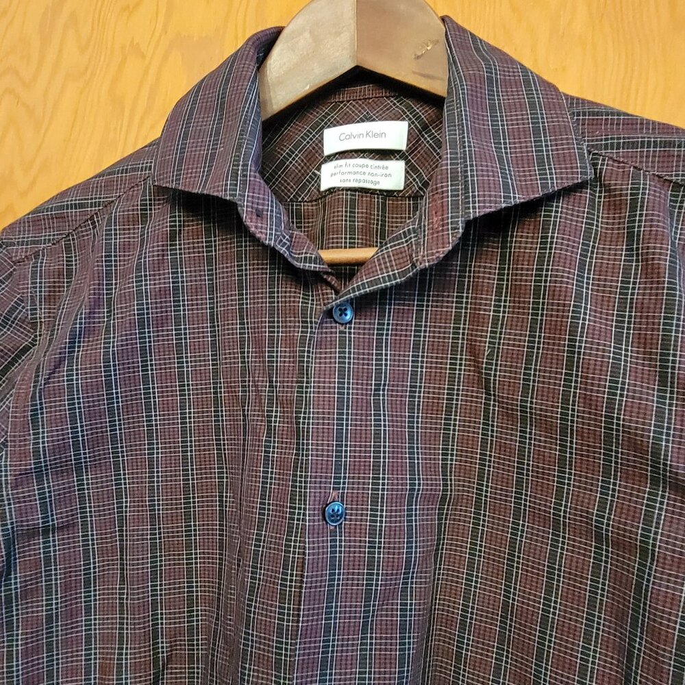 Calvin Klein Slim Fit Non-Iron Dress Shirt Men's Size M  -‎ 15 - 32/33